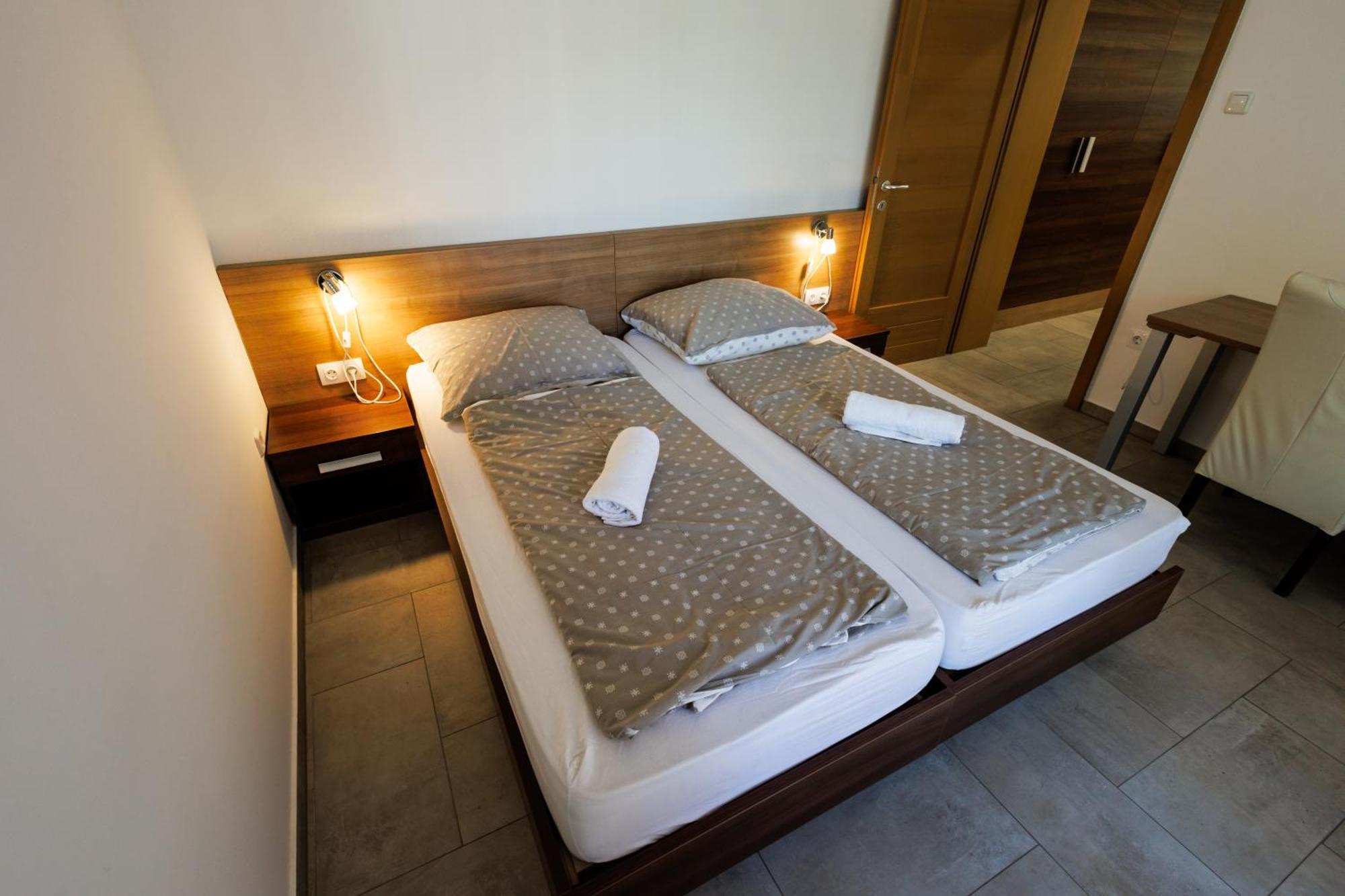 Jacht Apartmanok Balatonfüred Buitenkant foto