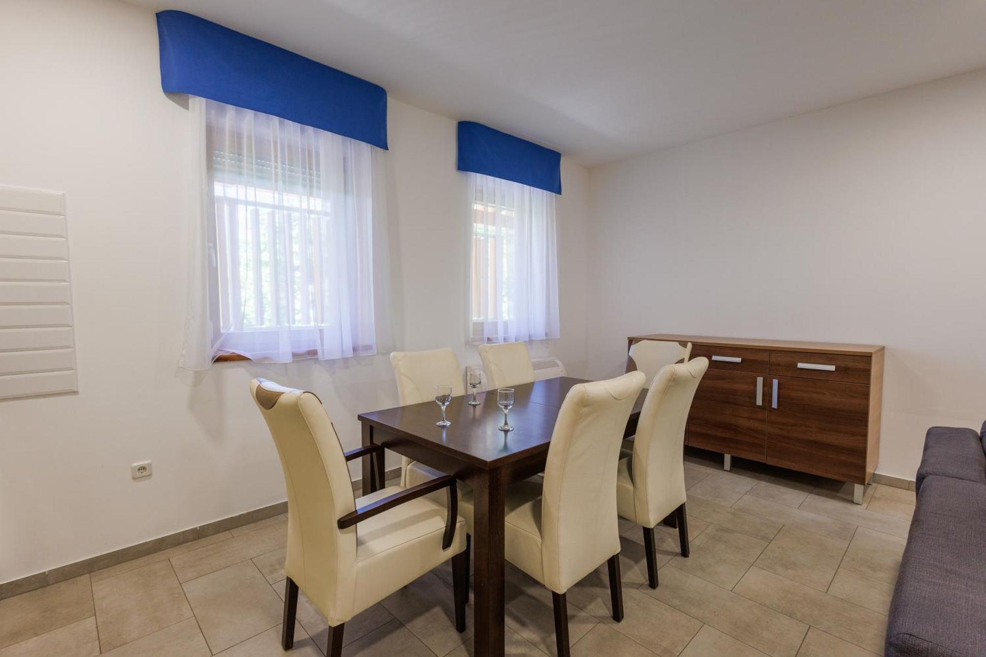 Jacht Apartmanok Balatonfüred Buitenkant foto